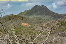 mountain and landhuis