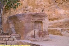 tomb in the slot canyon