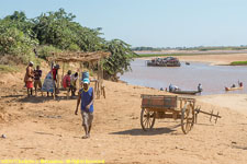 ferry approaching