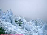 floatplane at Leconte Glacier